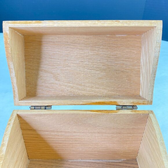 Vintage Hedges Hinged Box Joint Wood Recipe Box - Picture 9 of 13